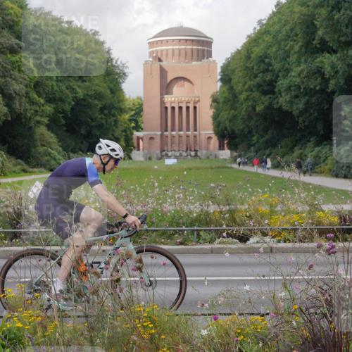 14.09.2025 - Stadtparktriathlon Michael Burmester http://msf.ph/oto/8905429 14.09.2025 12:21:07 Radfahren 1122, 1168, 1197, 1204, 1264, 1291, 1319 meine-sportfotos.de