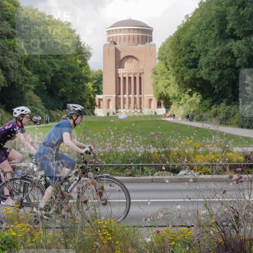 14.09.2025 - Stadtparktriathlon Michael Burmester http://msf.ph/oto/8905448 14.09.2025 12:21:42 Radfahren 1159, 1174, 1209, 1257, 1273, 1277, 1288, 1295 meine-sportfotos.de