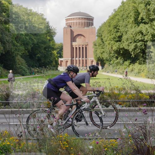 14.09.2025 - Stadtparktriathlon Michael Burmester http://msf.ph/oto/8905472 14.09.2025 12:22:47 Radfahren 1184, 1192, 1194, 1228, 1232, 1254, 1263, 1279, 1289, 1311 meine-sportfotos.de