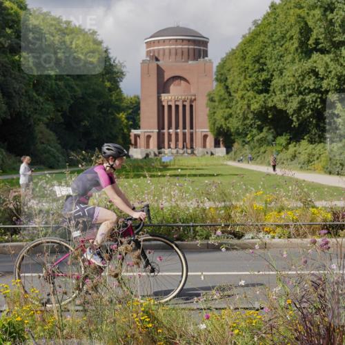 14.09.2025 - Stadtparktriathlon Michael Burmester http://msf.ph/oto/8905476 14.09.2025 12:22:55 Radfahren 1055, 1192, 1228, 1254, 1279, 1285, 1289, 1311 meine-sportfotos.de