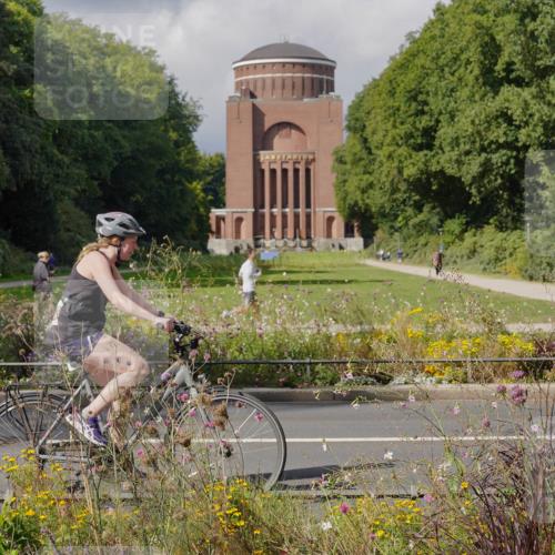 14.09.2025 - Stadtparktriathlon Michael Burmester http://msf.ph/oto/8905477 14.09.2025 12:22:56 Radfahren 1055, 1228, 1236, 1254, 1285, 1289, 1311 meine-sportfotos.de