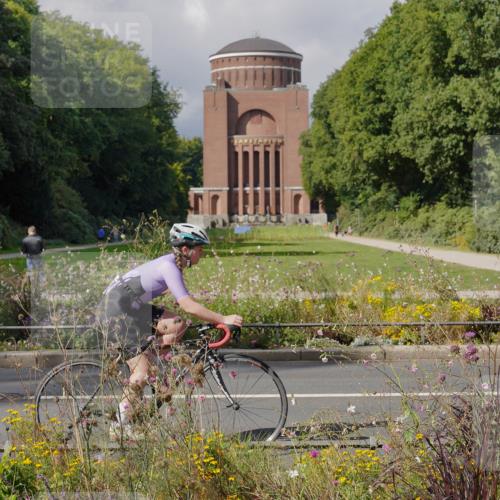 14.09.2025 - Stadtparktriathlon Michael Burmester http://msf.ph/oto/8905494 14.09.2025 12:24:12 Radfahren 1281, 1301, 1309 meine-sportfotos.de