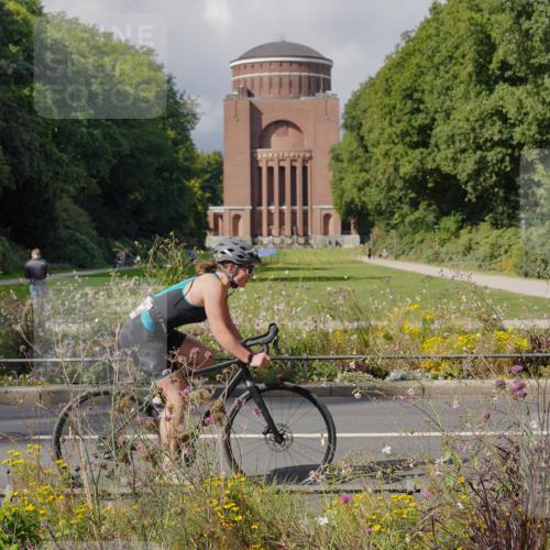 14.09.2025 - Stadtparktriathlon Michael Burmester http://msf.ph/oto/8905496 14.09.2025 12:24:17 Radfahren 1202, 1281, 1301, 1309 meine-sportfotos.de