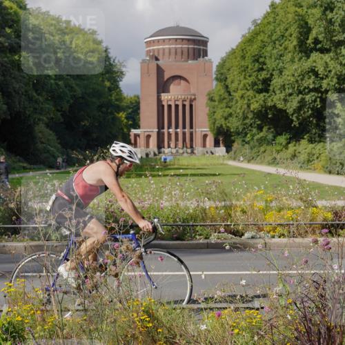 14.09.2025 - Stadtparktriathlon Michael Burmester http://msf.ph/oto/8905498 14.09.2025 12:24:33 Radfahren 1156, 1173, 1193 meine-sportfotos.de