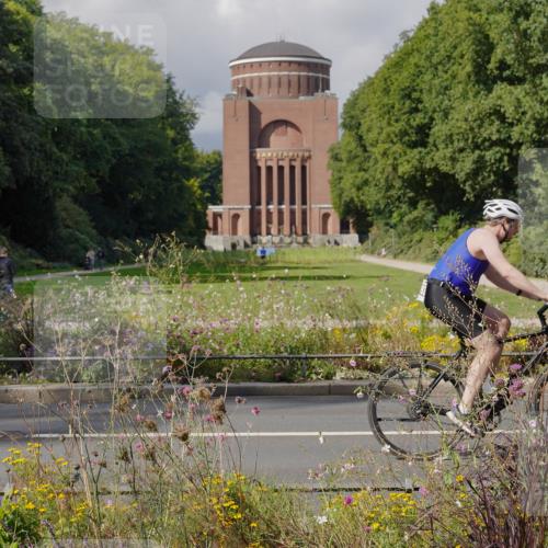 14.09.2025 - Stadtparktriathlon Michael Burmester http://msf.ph/oto/8905500 14.09.2025 12:24:35 Radfahren 1156, 1173, 1193, 1210 meine-sportfotos.de