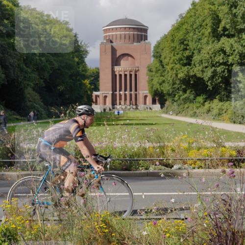 14.09.2025 - Stadtparktriathlon Michael Burmester http://msf.ph/oto/8905501 14.09.2025 12:24:43 Radfahren 1158, 1205, 1210, 1239 meine-sportfotos.de