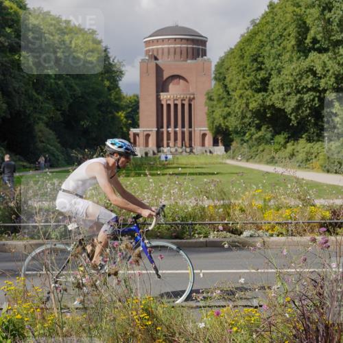 14.09.2025 - Stadtparktriathlon Michael Burmester http://msf.ph/oto/8905502 14.09.2025 12:24:45 Radfahren 1158, 1205, 1210, 1239, 1261, 1287, 1317 meine-sportfotos.de