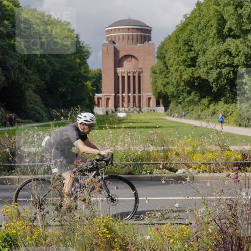 14.09.2025 - Stadtparktriathlon Michael Burmester http://msf.ph/oto/8905526 14.09.2025 12:25:42 Radfahren 1081, 1141, 1144, 1170, 1229, 1245, 1247, 1274, 1300 meine-sportfotos.de