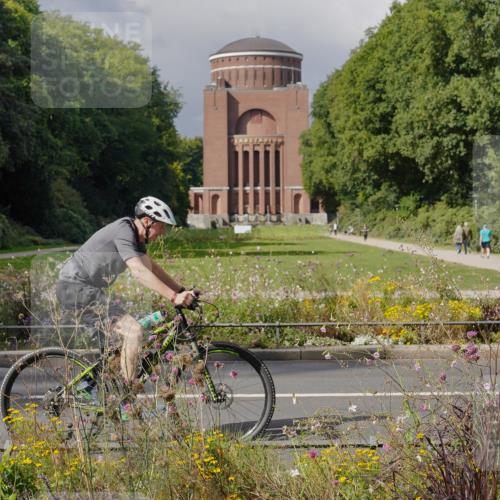 14.09.2025 - Stadtparktriathlon Michael Burmester http://msf.ph/oto/8905540 14.09.2025 12:26:18 Radfahren 1126, 1220 meine-sportfotos.de