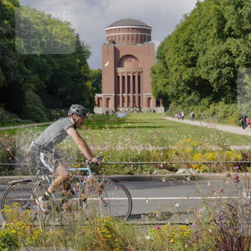 14.09.2025 - Stadtparktriathlon Michael Burmester http://msf.ph/oto/8905550 14.09.2025 12:27:04 Radfahren 1189, 1218, 1250, 1303 meine-sportfotos.de