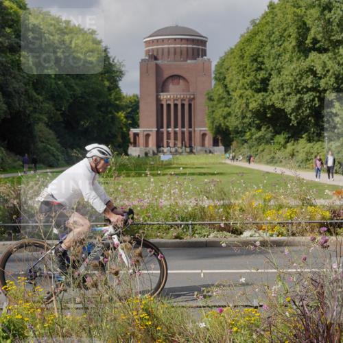 14.09.2025 - Stadtparktriathlon Michael Burmester http://msf.ph/oto/8905564 14.09.2025 12:27:54 Radfahren 1123, 1137, 1175 meine-sportfotos.de