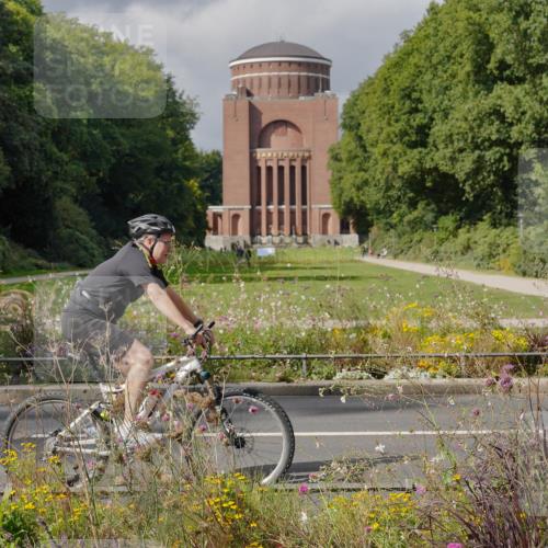 14.09.2025 - Stadtparktriathlon Michael Burmester http://msf.ph/oto/8905574 14.09.2025 12:28:32 Radfahren 1122, 1169 meine-sportfotos.de