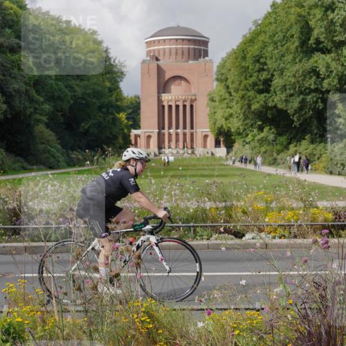 14.09.2025 - Stadtparktriathlon Michael Burmester http://msf.ph/oto/8905605 14.09.2025 12:30:35 Radfahren 1199, 1290, 1312 meine-sportfotos.de