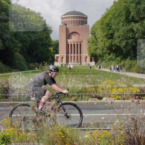 14.09.2025 - Stadtparktriathlon Michael Burmester http://msf.ph/oto/8905607 14.09.2025 12:30:45 Radfahren 1152, 1199, 1231, 1251, 1263, 1321 meine-sportfotos.de