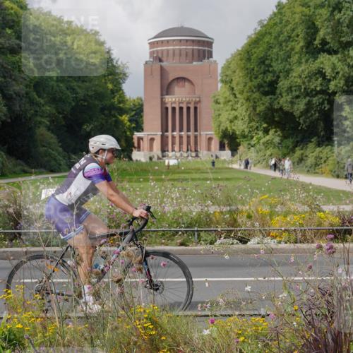 14.09.2025 - Stadtparktriathlon Michael Burmester http://msf.ph/oto/8905613 14.09.2025 12:30:56 Radfahren 1237, 1251, 1263, 1278, 1288, 1295, 1321 meine-sportfotos.de