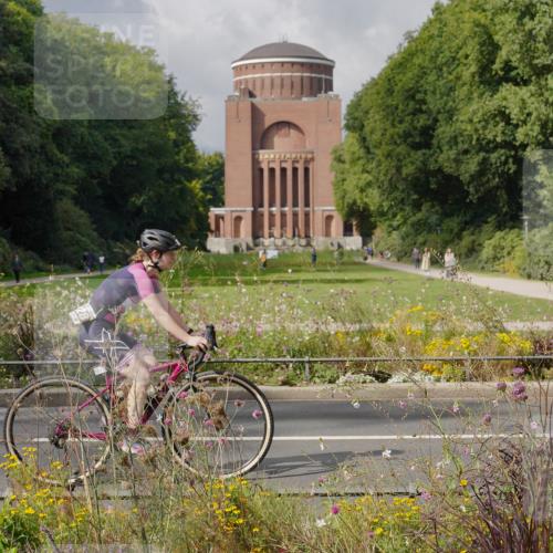 14.09.2025 - Stadtparktriathlon Michael Burmester http://msf.ph/oto/8905627 14.09.2025 12:32:04 Radfahren 1228, 1268, 1301 meine-sportfotos.de