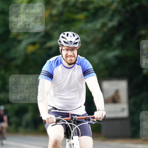 14.09.2025 - Stadtparktriathlon Michael Burmester http://msf.ph/oto/8905668 14.09.2025 13:11:25 Radfahren 1374, 1389, 1463, 1473, 1475, 1497, 1551 meine-sportfotos.de