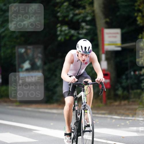 14.09.2025 - Stadtparktriathlon Michael Burmester http://msf.ph/oto/8905674 14.09.2025 13:11:31 Radfahren 1374, 1389, 1397, 1434, 1463, 1473, 1475, 1497, 1551 meine-sportfotos.de