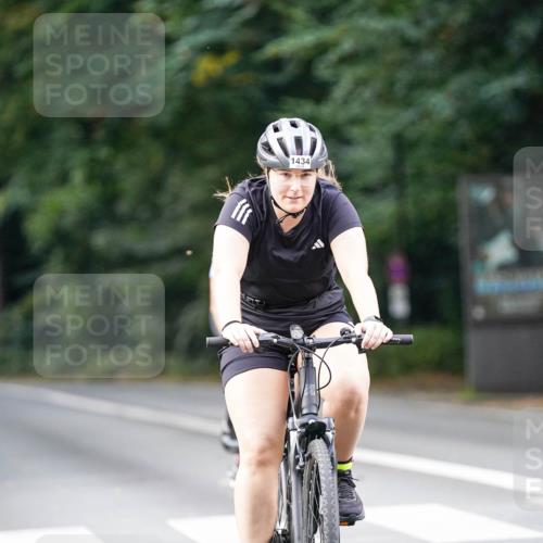 14.09.2025 - Stadtparktriathlon Michael Burmester http://msf.ph/oto/8905678 14.09.2025 13:11:34 Radfahren 1374, 1389, 1397, 1434, 1473, 1551 meine-sportfotos.de