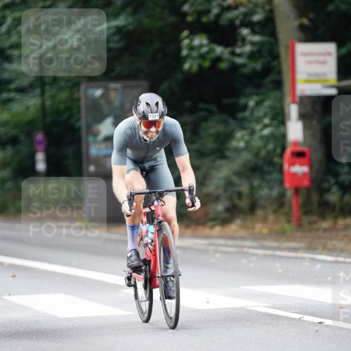 14.09.2025 - Stadtparktriathlon Michael Burmester http://msf.ph/oto/8905682 14.09.2025 13:11:45 Radfahren 1376, 1435, 1437, 1483, 1521 meine-sportfotos.de