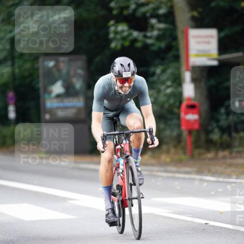14.09.2025 - Stadtparktriathlon Michael Burmester http://msf.ph/oto/8905684 14.09.2025 13:11:45 Radfahren 1376, 1435, 1437, 1483, 1521 meine-sportfotos.de