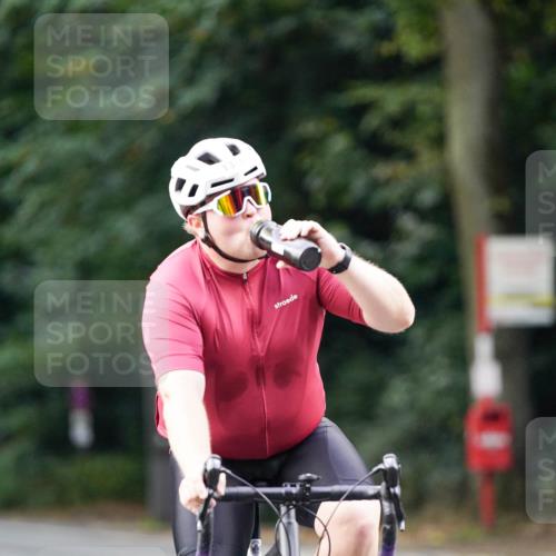 14.09.2025 - Stadtparktriathlon Michael Burmester http://msf.ph/oto/8905686 14.09.2025 13:11:46 Radfahren 1376, 1435, 1437, 1483, 1521 meine-sportfotos.de