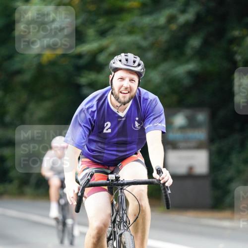 14.09.2025 - Stadtparktriathlon Michael Burmester http://msf.ph/oto/8905689 14.09.2025 13:11:51 Radfahren 1376, 1435, 1437, 1483, 1521 meine-sportfotos.de
