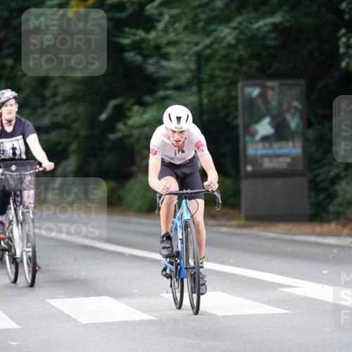 14.09.2025 - Stadtparktriathlon Michael Burmester http://msf.ph/oto/8905698 14.09.2025 13:12:02 Radfahren 1275, 1326, 1357, 1394, 1465, 1545 meine-sportfotos.de