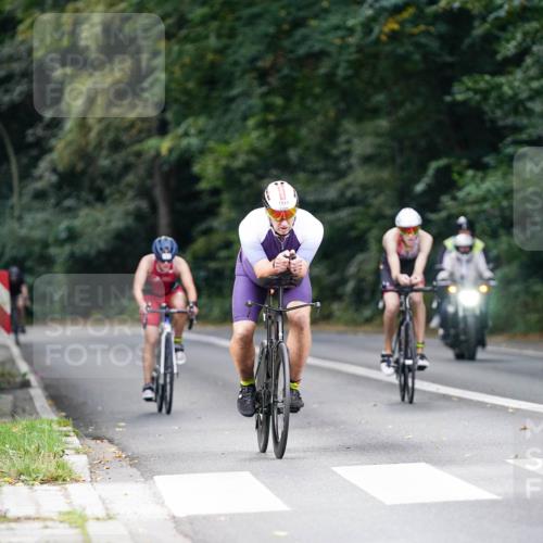14.09.2025 - Stadtparktriathlon Michael Burmester http://msf.ph/oto/8905709 14.09.2025 13:12:20 Radfahren 1429, 1511, 1537, 1543 meine-sportfotos.de