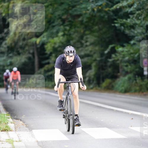 14.09.2025 - Stadtparktriathlon Michael Burmester http://msf.ph/oto/8905715 14.09.2025 13:12:30 Radfahren 1370, 1426 meine-sportfotos.de