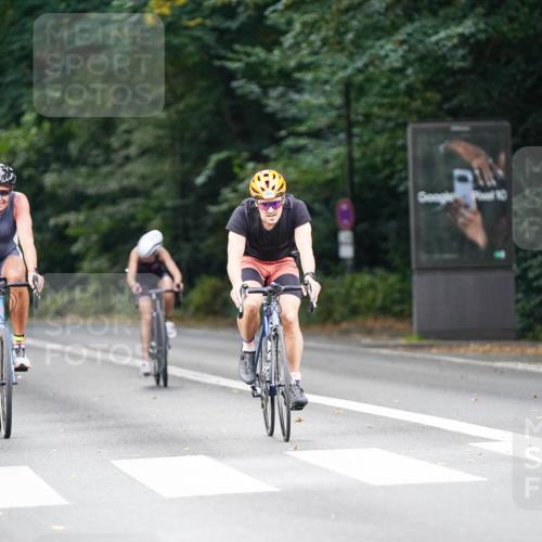 14.09.2025 - Stadtparktriathlon Michael Burmester http://msf.ph/oto/8905725 14.09.2025 13:13:02 Radfahren 1324, 1350, 1358, 1484, 1490, 1513, 1526, 1546 meine-sportfotos.de