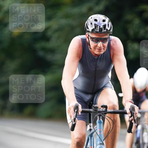 14.09.2025 - Stadtparktriathlon Michael Burmester http://msf.ph/oto/8905729 14.09.2025 13:13:05 Radfahren 1324, 1350, 1490, 1513, 1526 meine-sportfotos.de