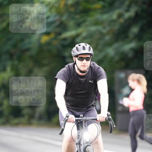 14.09.2025 - Stadtparktriathlon Michael Burmester http://msf.ph/oto/8905732 14.09.2025 13:13:09 Radfahren 1324, 1350, 1490, 1513, 1526 meine-sportfotos.de
