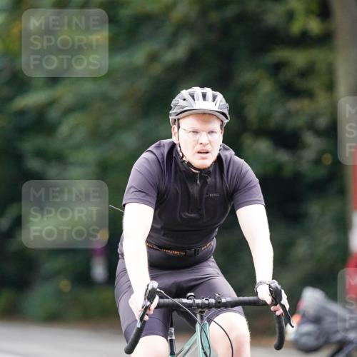 14.09.2025 - Stadtparktriathlon Michael Burmester http://msf.ph/oto/8905744 14.09.2025 13:13:40 Radfahren 1423, 1487, 1505, 1530 meine-sportfotos.de