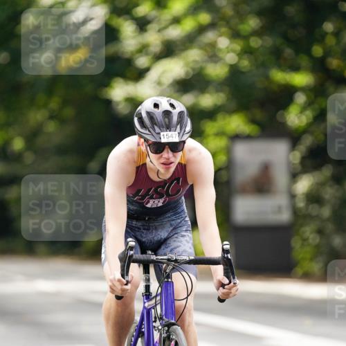 14.09.2025 - Stadtparktriathlon Michael Burmester http://msf.ph/oto/8905752 14.09.2025 13:14:16 Radfahren 1332, 1452, 1495, 1547, 1552 meine-sportfotos.de