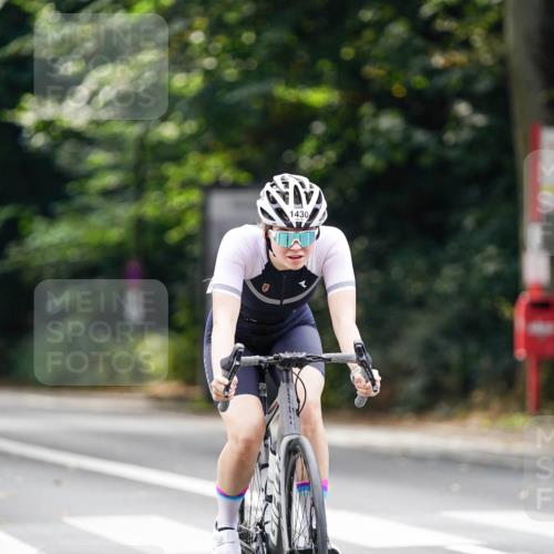 14.09.2025 - Stadtparktriathlon Michael Burmester http://msf.ph/oto/8905772 14.09.2025 13:14:43 Radfahren 1328, 1330, 1430, 1444 meine-sportfotos.de