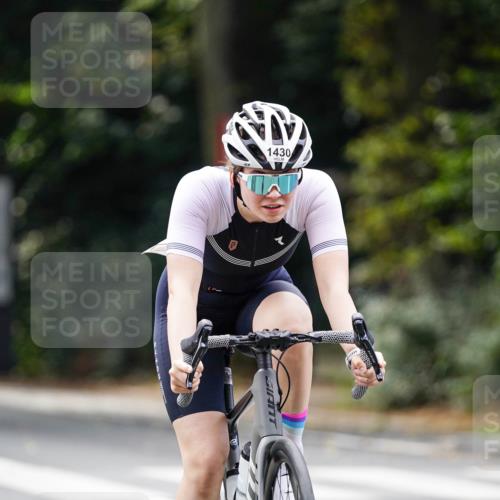 14.09.2025 - Stadtparktriathlon Michael Burmester http://msf.ph/oto/8905773 14.09.2025 13:14:43 Radfahren 1328, 1330, 1430, 1444 meine-sportfotos.de