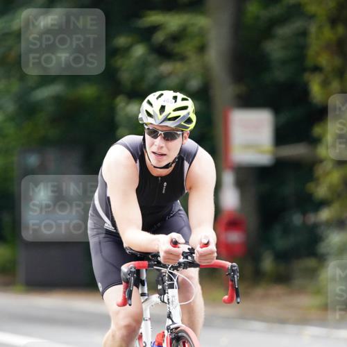 14.09.2025 - Stadtparktriathlon Michael Burmester http://msf.ph/oto/8905784 14.09.2025 13:14:59 Radfahren 1446, 1468, 1469, 1548 meine-sportfotos.de