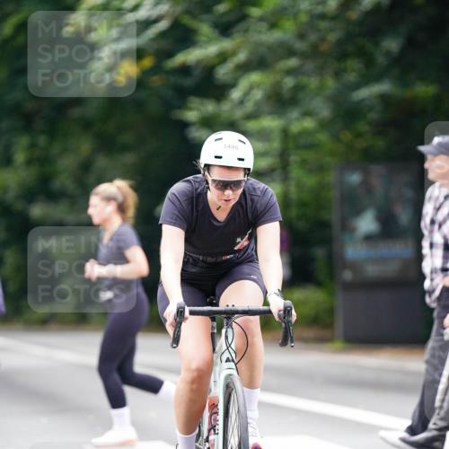 14.09.2025 - Stadtparktriathlon Michael Burmester http://msf.ph/oto/8905788 14.09.2025 13:15:02 Radfahren 1446, 1468, 1469 meine-sportfotos.de