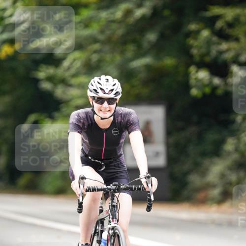 14.09.2025 - Stadtparktriathlon Michael Burmester http://msf.ph/oto/8905792 14.09.2025 13:15:11 Radfahren 1451, 1471, 1514, 1538 meine-sportfotos.de