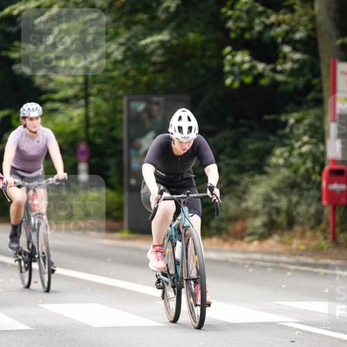 14.09.2025 - Stadtparktriathlon Michael Burmester http://msf.ph/oto/8905814 14.09.2025 13:15:44 Radfahren 1422, 1459, 1474, 1481, 1531, 1542 meine-sportfotos.de
