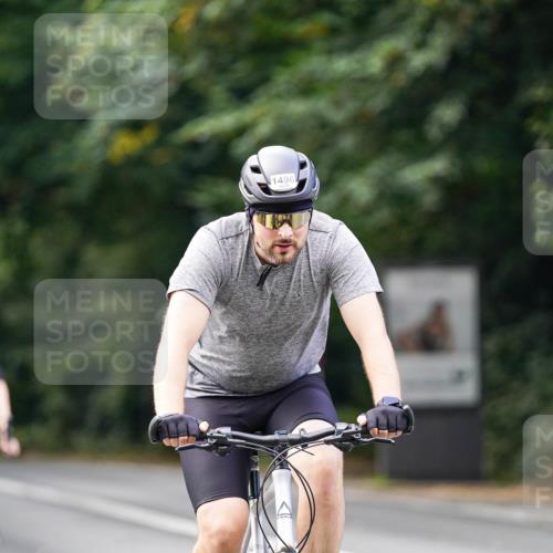 14.09.2025 - Stadtparktriathlon Michael Burmester http://msf.ph/oto/8905828 14.09.2025 13:16:30 Radfahren 1334, 1443, 1496 meine-sportfotos.de