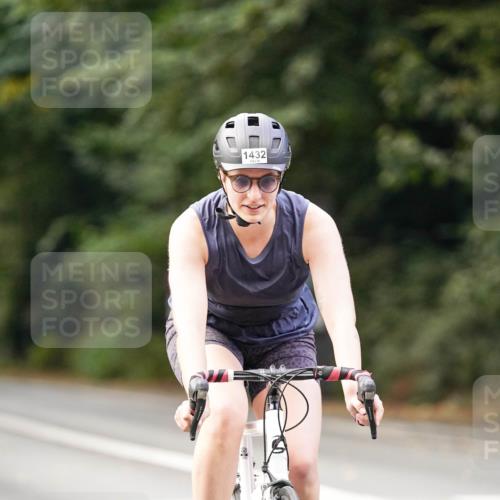 14.09.2025 - Stadtparktriathlon Michael Burmester http://msf.ph/oto/8905847 14.09.2025 13:17:04 Radfahren 1432, 1460, 1462, 1477, 1532, 1559 meine-sportfotos.de