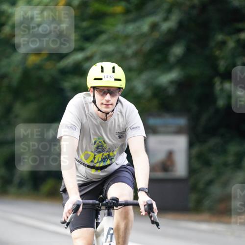14.09.2025 - Stadtparktriathlon Michael Burmester http://msf.ph/oto/8905865 14.09.2025 13:17:25 Radfahren 1427, 1498, 1507, 1517, 1554 meine-sportfotos.de