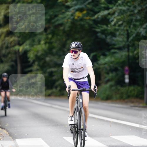 14.09.2025 - Stadtparktriathlon Michael Burmester http://msf.ph/oto/8905867 14.09.2025 13:17:28 Radfahren 1427, 1498, 1499, 1517, 1554 meine-sportfotos.de