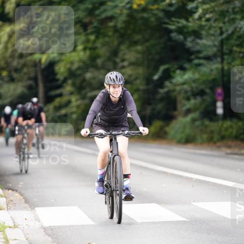 14.09.2025 - Stadtparktriathlon Michael Burmester http://msf.ph/oto/8905871 14.09.2025 13:17:31 Radfahren 1427, 1488, 1498, 1499, 1510, 1517, 1544, 1554 meine-sportfotos.de