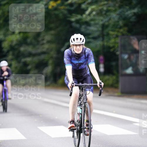 14.09.2025 - Stadtparktriathlon Michael Burmester http://msf.ph/oto/8905891 14.09.2025 13:17:46 Radfahren 1325, 1454, 1522, 1534 meine-sportfotos.de