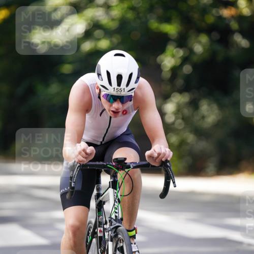 14.09.2025 - Stadtparktriathlon Michael Burmester http://msf.ph/oto/8905908 14.09.2025 13:18:11 Radfahren 1329, 1551 meine-sportfotos.de