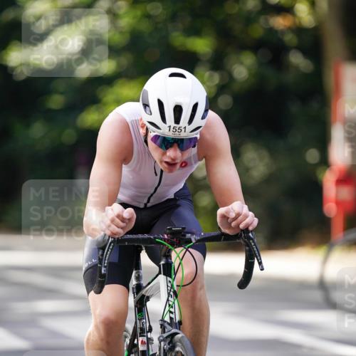 14.09.2025 - Stadtparktriathlon Michael Burmester http://msf.ph/oto/8905909 14.09.2025 13:18:11 Radfahren 1329, 1551 meine-sportfotos.de