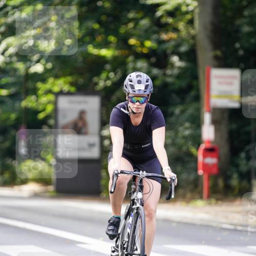 14.09.2025 - Stadtparktriathlon Michael Burmester http://msf.ph/oto/8905957 14.09.2025 13:19:19 Radfahren 1438, 1439, 1527, 1546, 1598 meine-sportfotos.de